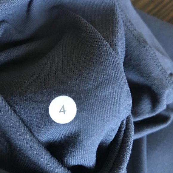 lululemon Still Crop - Picture 2 of 5